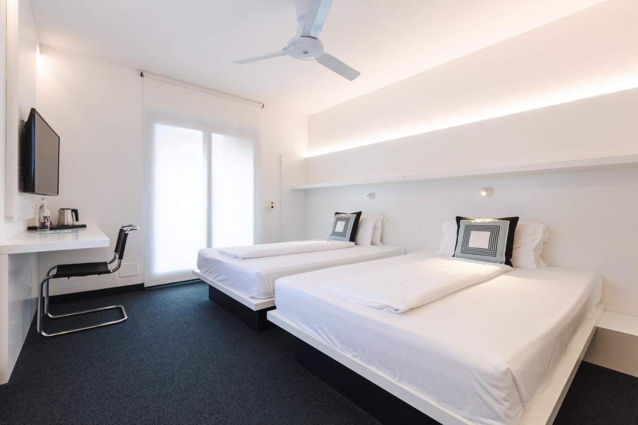 Santoni Freelosophy *** Hotel Torbole Sul Garda